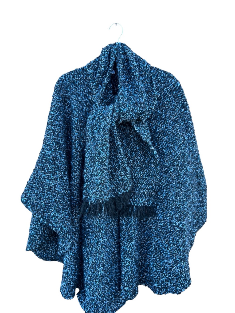 Branigan Weavers Irish Wool Bouclé Cape Attached Scarf Blue One Size Cottage - Picture 4 of 10